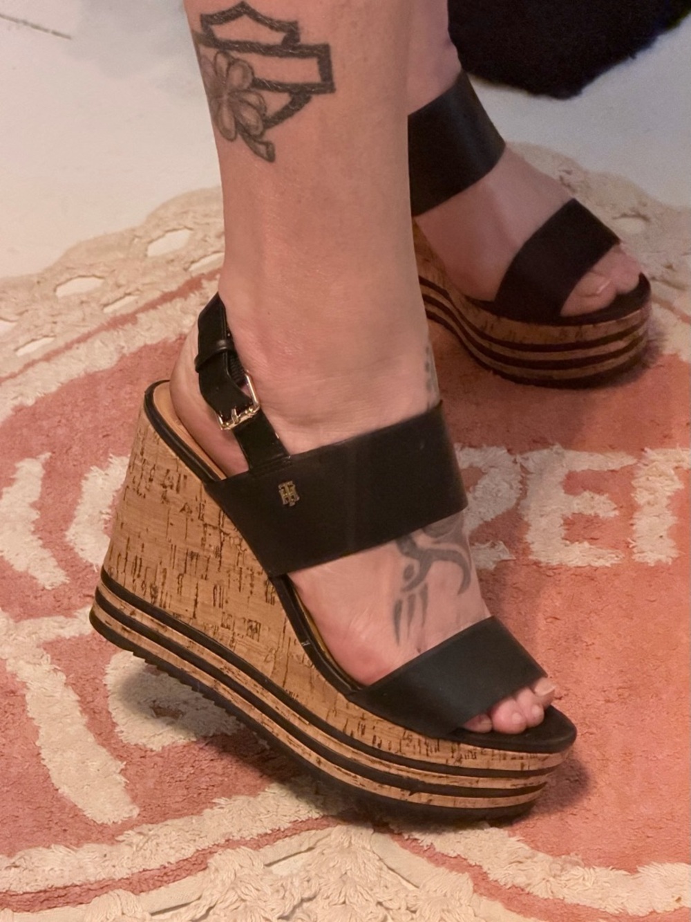 Tommy Hilfiger Black leather Cork Platform Wedge Sandals sz 7